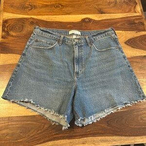 NWOT Abercrombie The Dad Short High Rise Curve Love - Size 32 14